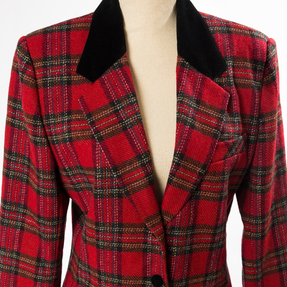 Vintage wool tartan plaid blazer with black velvet trim & buttons M - Picture 6 of 16